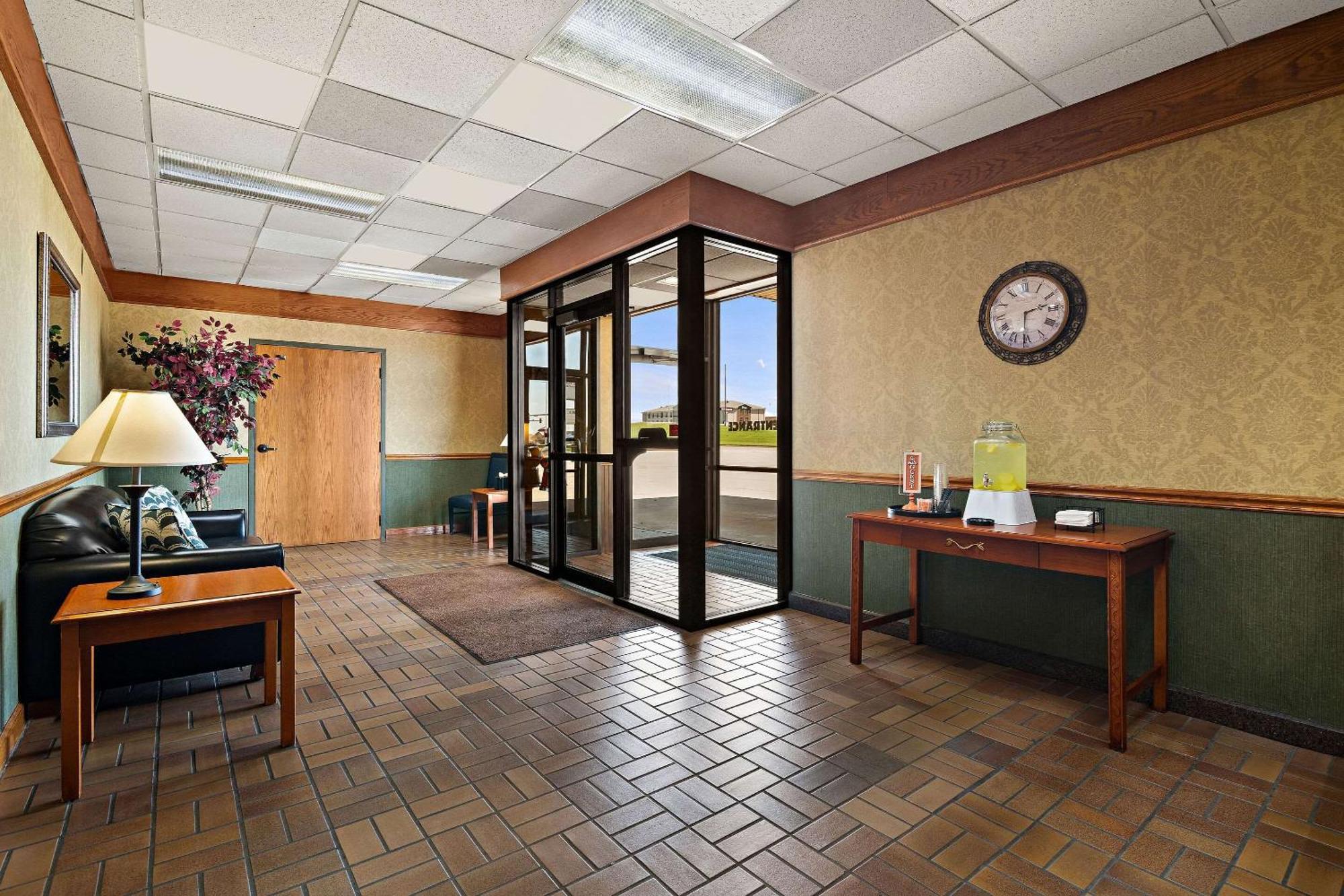 Rodeway Inn McPherson Dış mekan fotoğraf