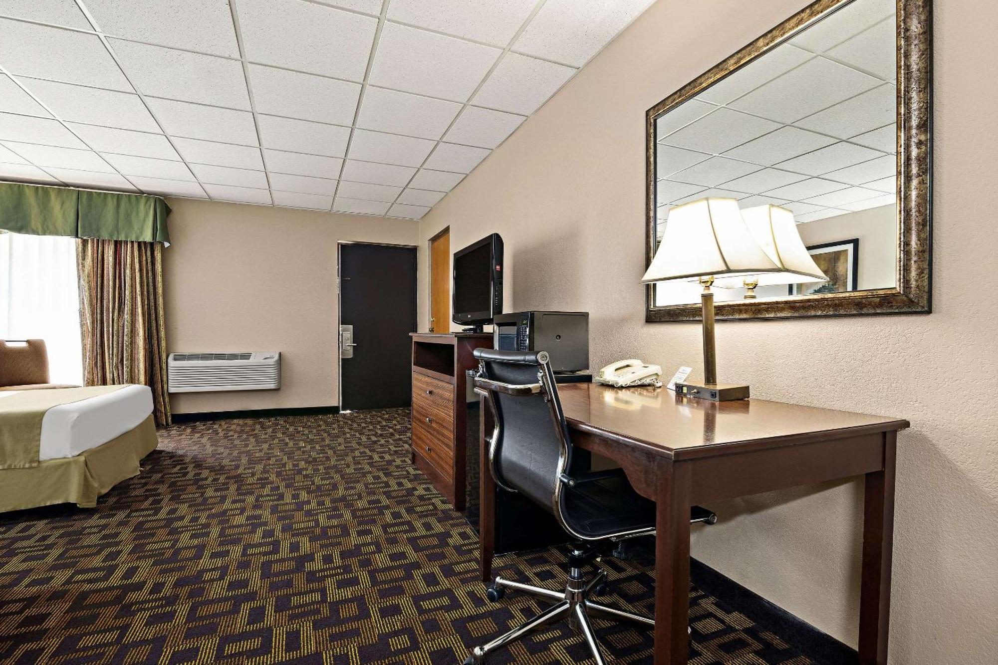 Rodeway Inn McPherson Dış mekan fotoğraf